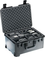 Rolling cases for heavy equipment.